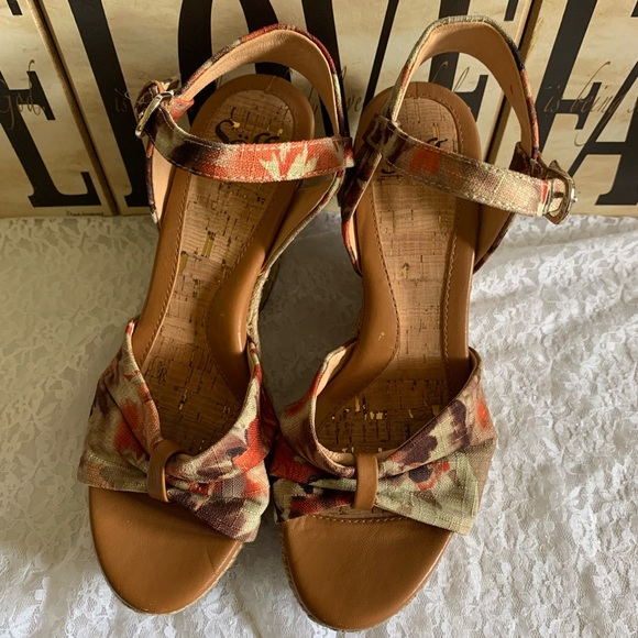 Sofft | Sofft Peggie Tropical Espadrille Wedges Sandals Size 7. - Picture 2 of 10